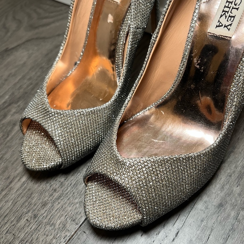 Badgley Mischka Women's Silver Peep Toe Heels - Picture 2 of 6